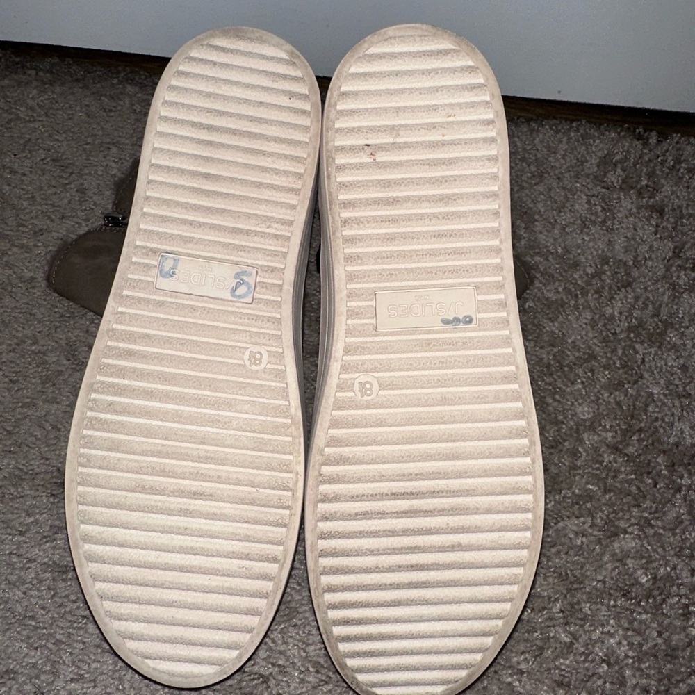 J Slides NYC Henley Waterproof Faux Fur Platform Bootie Boots - Picture 3 of 11